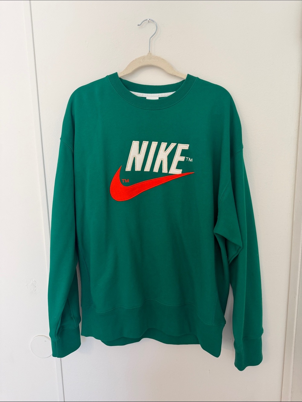 Nike Vintage Inspired 90s Green Orange Swoosh Sweatshirt L
